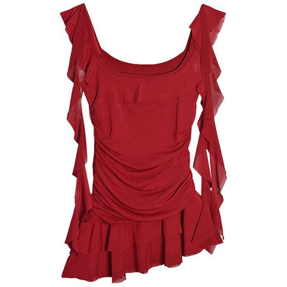 Children with ruffled short skirts