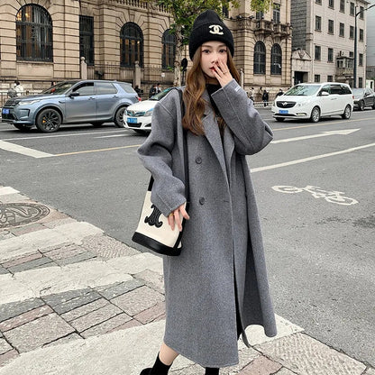 Women's woolen coats for autumn and winter